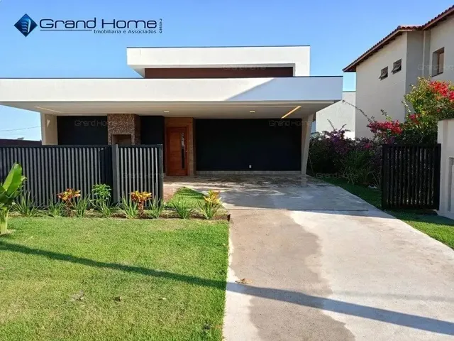 Imagem: A casa possui 4 Dormitórios, 4 Suítes, 1 Banheiro, 2