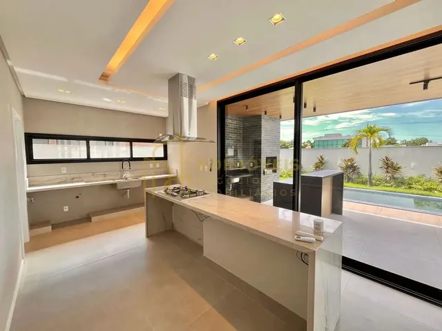 Imagem 6: Linda Casa Duplex com 4 Quartos e 3 Suítes no Jacuhy - Oportunidade Imperdível!