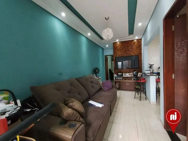 Imagem: Casa com 2 Dormitórios À Venda, 180 M²