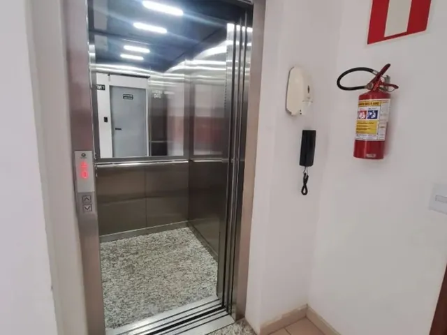 Imagem 2: Apartamento 02 Quartos, Suíte, 02 Vagas, Mobiliado, Elevador, Sacada com Vista Definitiva