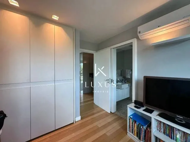 Imagem 4: Apartamento com 4 Dormitórios À Venda, 343 M² por R$ 4.150.000,00 - Vale dos Cristais