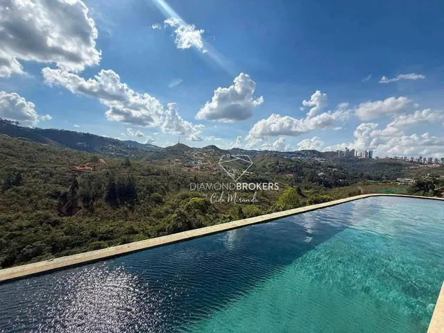 Imagem: Casa com 4 Dormitórios À Venda, 880 M²