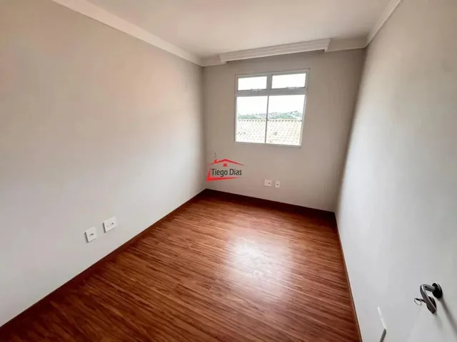 Imagem 3: Apartamento para Venda em Contagem, Centro, 2 Dormitórios, 1 Banheiro, 1 Vaga