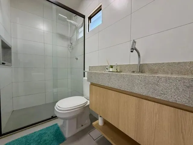 Imagem 7: Vende - Se Casa de Alto Padrão - 4 Quartos (2 Suites)