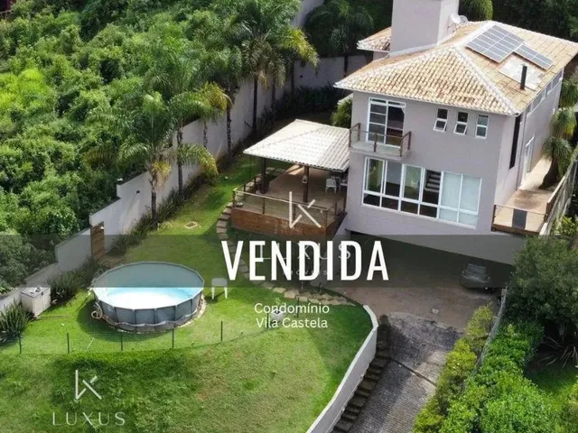 Imagem: Casa com 3 Dormitórios À Venda, 450 M²