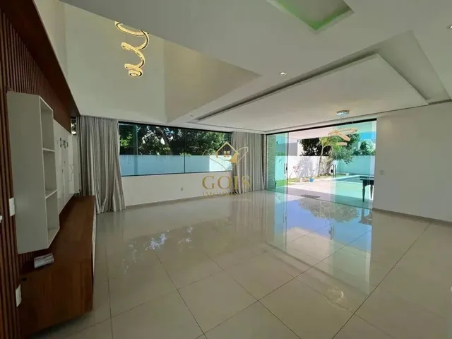 Imagem: Casa com 4 Quartos, 3 Suítes - Totalmente