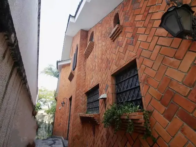 Imagem 7: Casa para Venda e Locação em Morumbi com 6 Quartos, Sendo 4 Suítes , 600M²