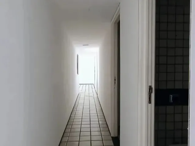 Imagem 3: Alugo Apto na - Boa Viagem - 4 - Quartos.