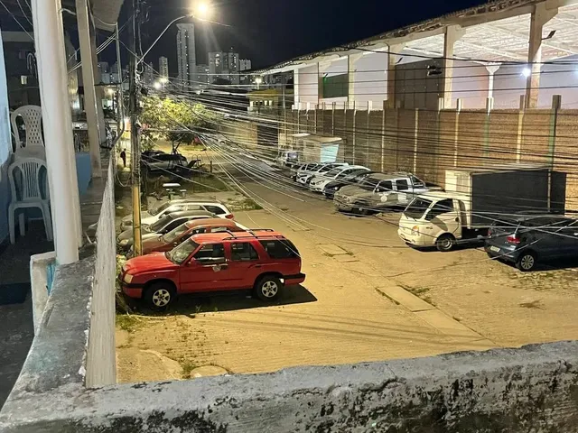 Imagem: A casa possui 1 Dormitório, 1 Banheiro e está localizado