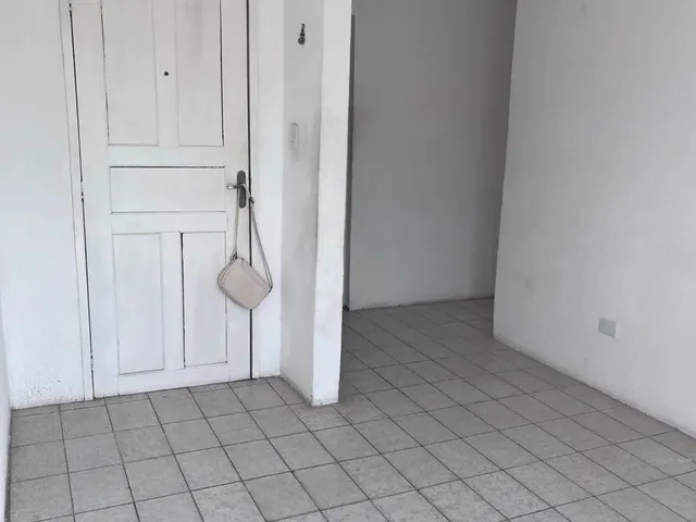 Imagem: Alugo Apartamento 2 Quartos e Garagem 1.300,00