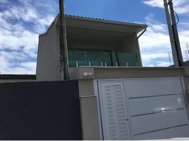 Imagem: A casa possui 2 Dormitórios, 2 Banheiros, 1 Vaga na
