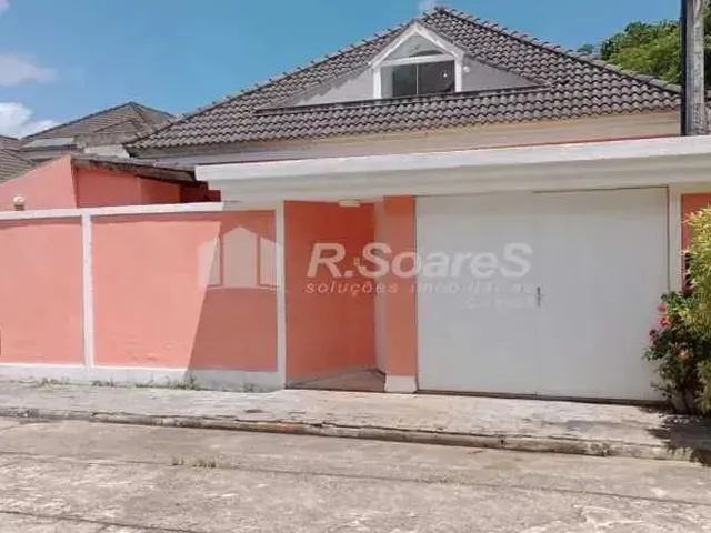 Imagem: Casa em Condomínio, com Três Quartos Sendo