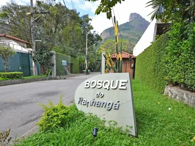 Imagem: Casa de Condomínio em Rua Jardim do Seridó