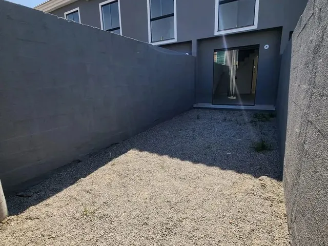 Imagem: Casa À Venda na Avenida Cesário de Melo