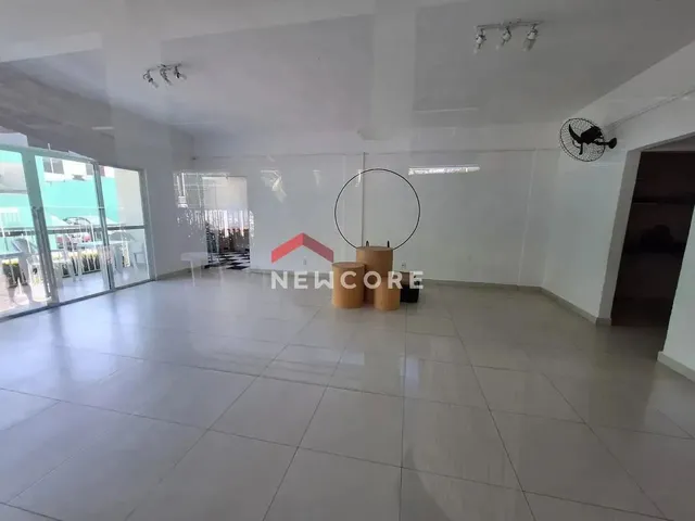 Imagem: Casa de Condomínio em Estrada Curumau