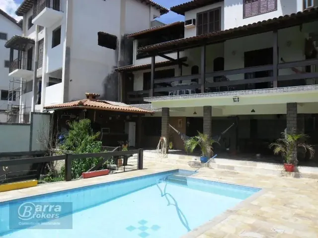 Imagem: Casa com 4 Dormitórios À Venda, 356 M²