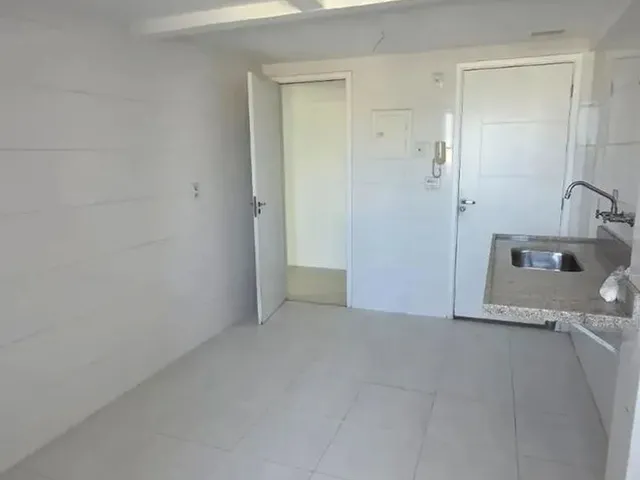 Imagem 12: Duplex para Venda Tem 200 Metros Quadrados com 4 Quartos em Pechincha - Rio de Janeiro - R