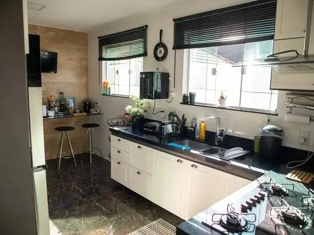 Imagem 6: Imóvel para Venda com 315 Metros Quadrados com 4 Quartos em Pechincha - Rio de Janeiro
