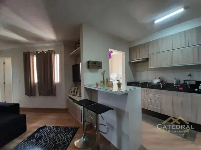 Imagem: Apartamento com 2 Dormitórios À Venda