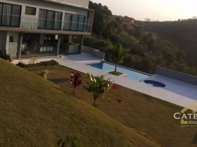 Imagem: Sobrado com 3 Dormitórios À Venda, 247