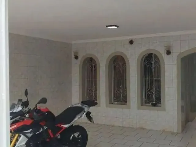 Imagem: Casa com 4 Dormitórios À Venda, 283 M²