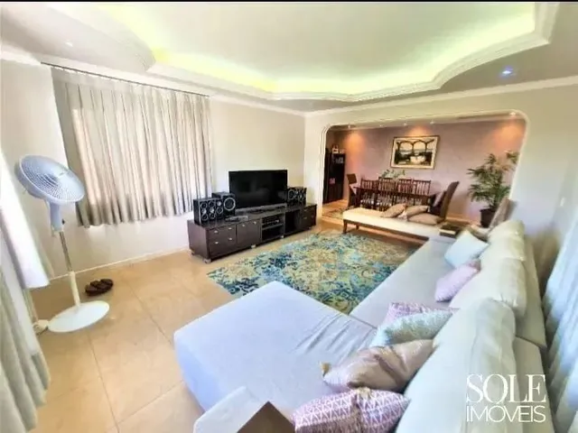Imagem 12: Casa com 3 Dormitórios, Suíte Master e Área de Lazer Completa com Vista para a Serra