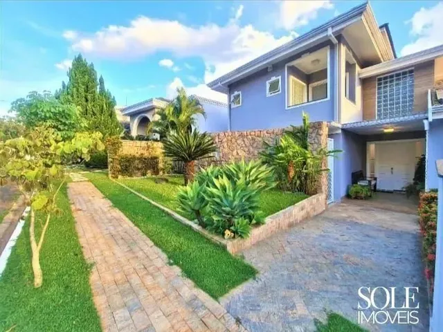 Imagem 4: Casa com 3 Dormitórios, Suíte Master e Área de Lazer Completa com Vista para a Serra