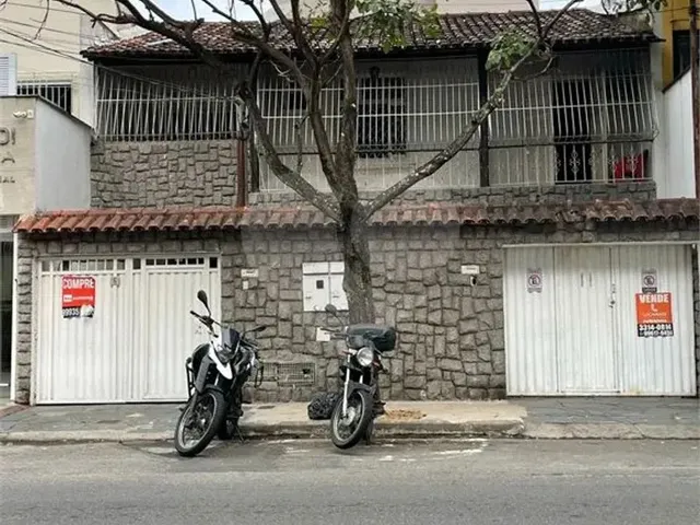Imagem: Casa com 4 Quartos À Venda em Jardim da