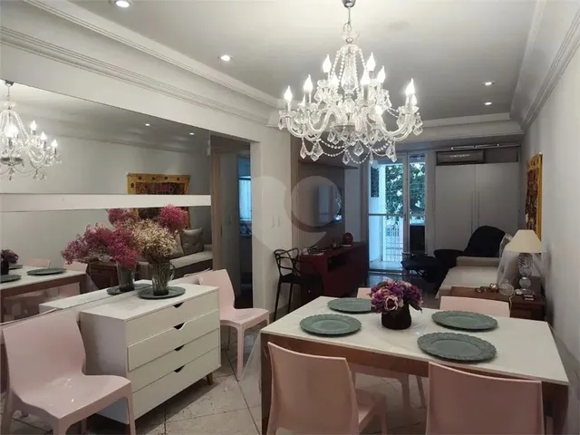 Imagem: Apartamento com 2 Quartos À Venda em Praia