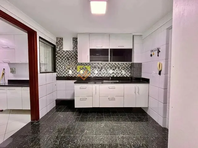 Imagem 3: And - Casa Tríplex 4 Quartos/Suíte em Jardim Camburi com Ótima Localização!