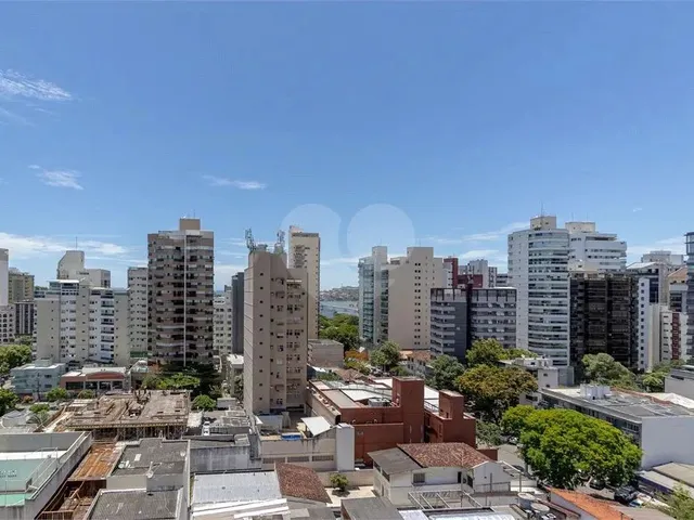 Imagem: Apartamento com 4 Quartos À Venda em Praia