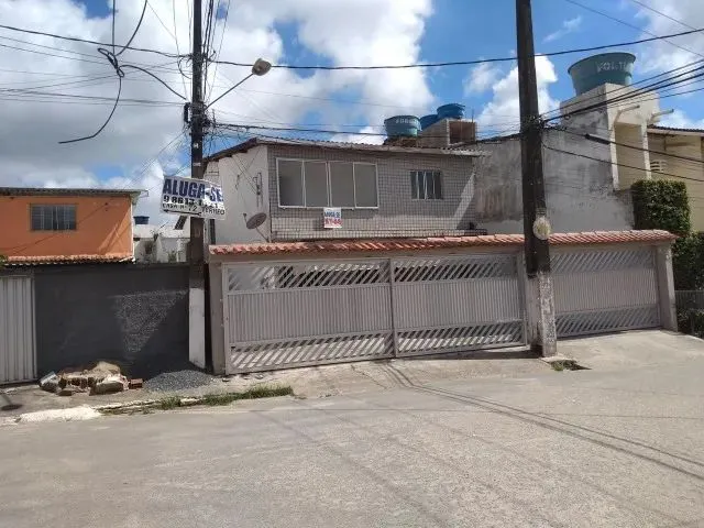 Imagem: A casa em condomínio possui 5 Dormitórios, 1 Suíte, 4