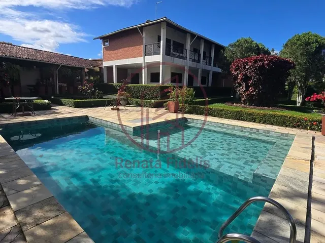Imagem: Vendo Casa com 9 Quartos e Dependência