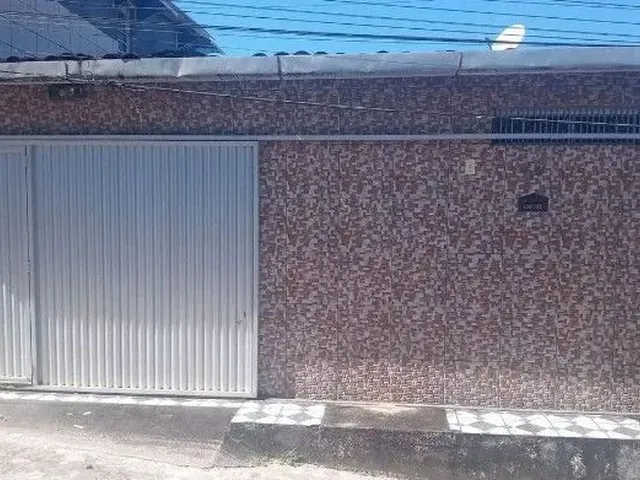 Imagem: A casa possui 2 Dormitórios, 1 Banheiro, Imóvel novo e