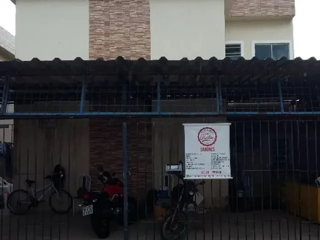 Imagem: A casa possui 2 Dormitórios, 1 Banheiro, 1 Vaga na garagem