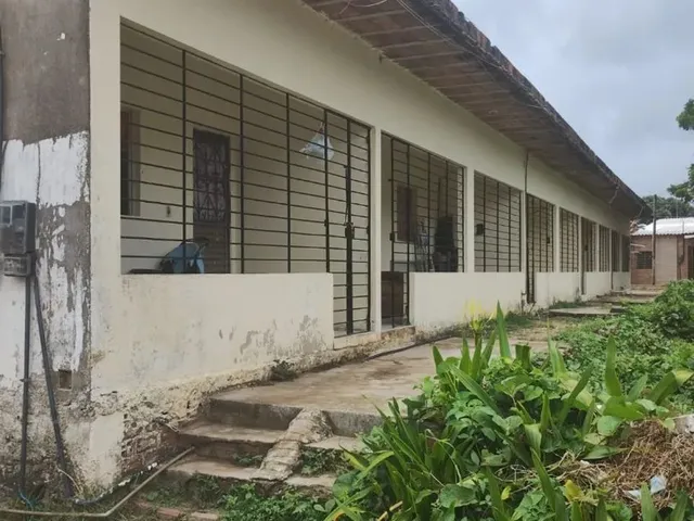 Imagem: A casa possui 2 Dormitórios, 1 Banheiro e está localizado