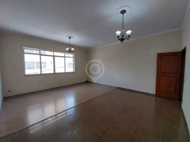 Imagem: Casa de Rua / Residencial / Centro