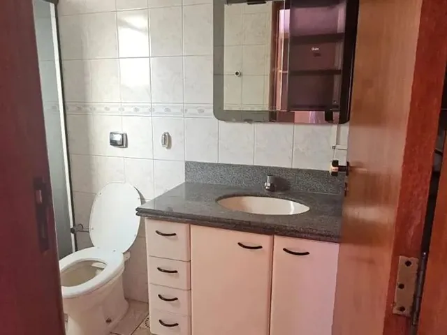 Imagem 12: Imóvel para Aluguel com 78 Metros Quadrados com 3 Quartos em Nova Suiça - Goiânia - Go