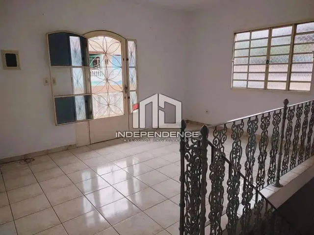 Imagem: Sobrado com 3 Dormitórios para Alugar