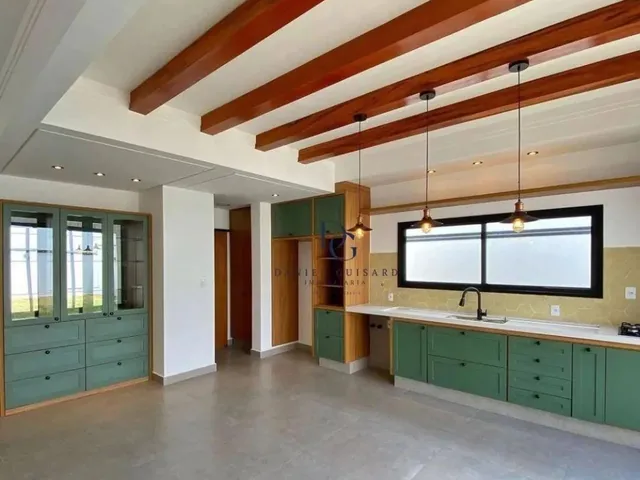 Imagem: Casa com 3 Dormitórios para Alugar, 220