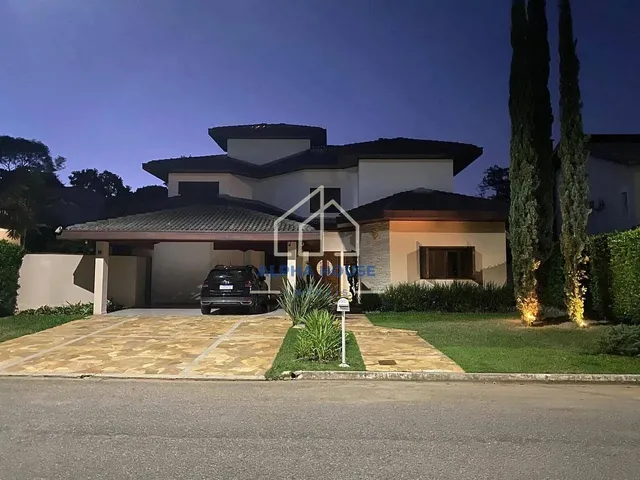 Imagem: A casa em condomínio possui 4 Dormitórios, 2 Suítes, 2