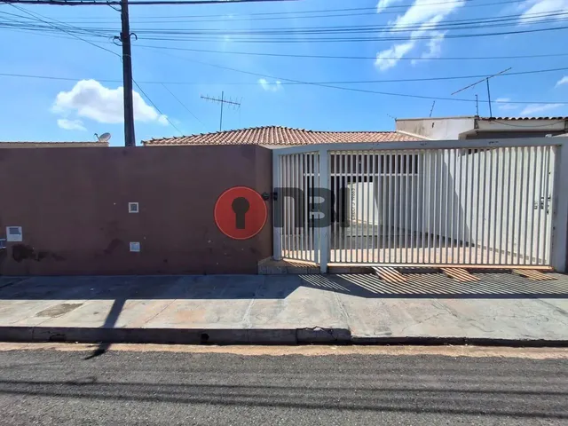 Imagem: Casa com Piscina para Locação no P.q Res