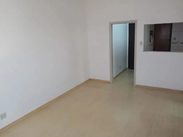 Imagem 2: Apartamento 2 Quartos com Dependência