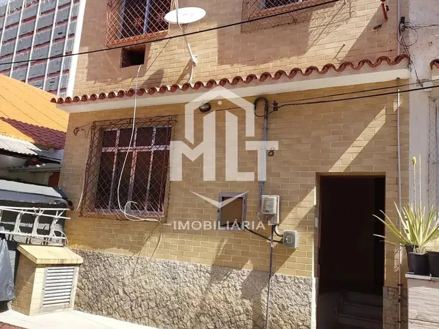 Imagem: Casa Duplex de Vila Sem Condomínio para