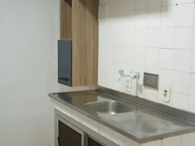 Imagem 4: Apartamento 2 Quartos com Dependência - Méier - Transversal À Rua Coração de Maria