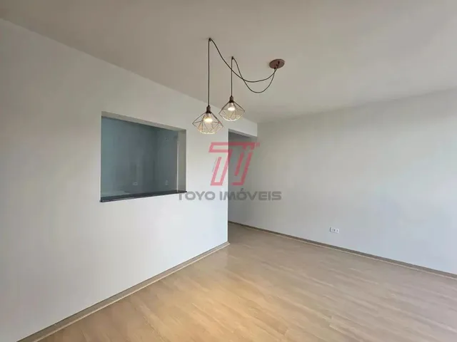 Imagem 2: Apartamento com 3 Dormitórios para Alugar com 65,61M² no Ed. Portal Curitiba, Bairro