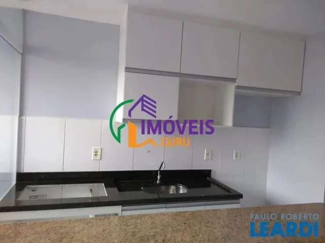 Imagem: O apartamento possui 2 Dormitórios, 1 Banheiro, 1 Vaga na