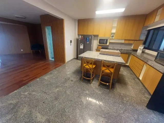 Imagem 7: Apartamento Alto Padrão para Alugar, 210M², 3 Suítes, Totalmente Mobiliado, Centro
