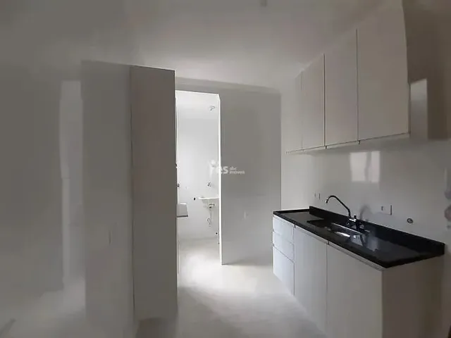 Imagem: O apartamento possui 2 Dormitórios, 1 Suíte, 2 Banheiros,