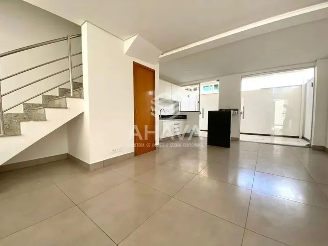 Imagem: Casa de 03 Quartos para Alugar no Bairro